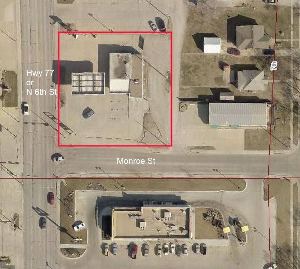 Corner Lot on 6th & Monroe: 501 Monroe St, Beatrice, NE 68310